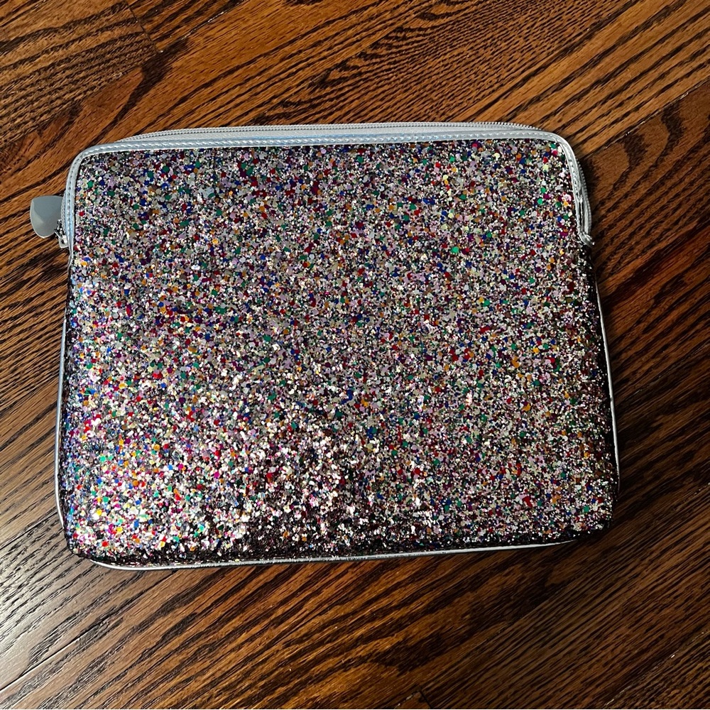 ⭐️ Nine West VIP Tablet Sleeve - Picture 2 of 5